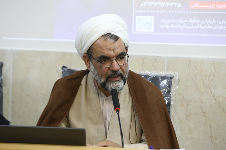 تصاویر/ نشست خبری جانشین مدیر حوزه علمیه استان اصفهان با اصحاب رسانه