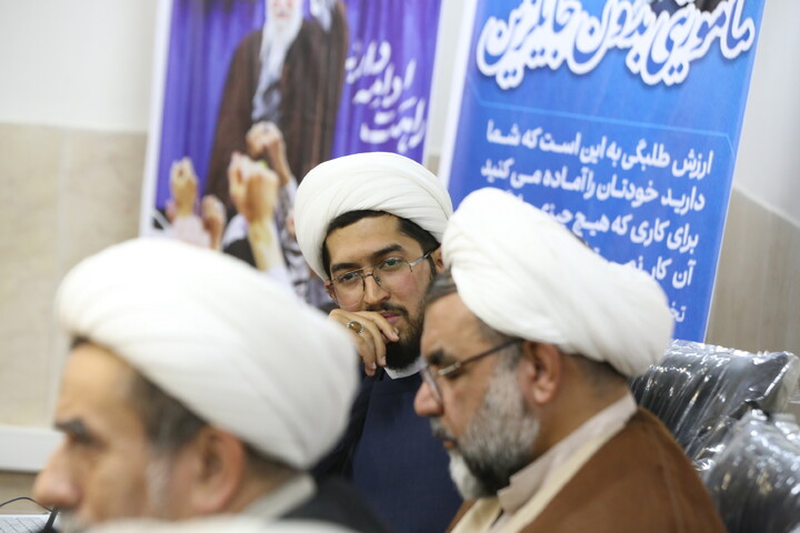 تصاویر/ نشست خبری جانشین مدیر حوزه علمیه استان اصفهان با اصحاب رسانه