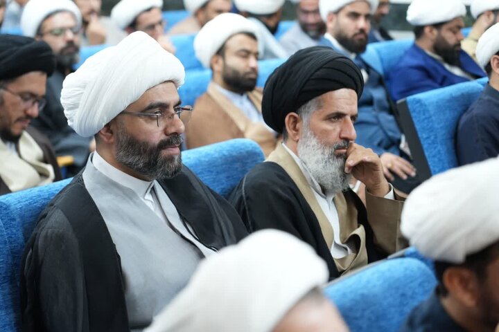 تصاویر/بازخوانی پیام امام شهید در اجلاسیه حوزه پیشرو و سرآمد لرستان