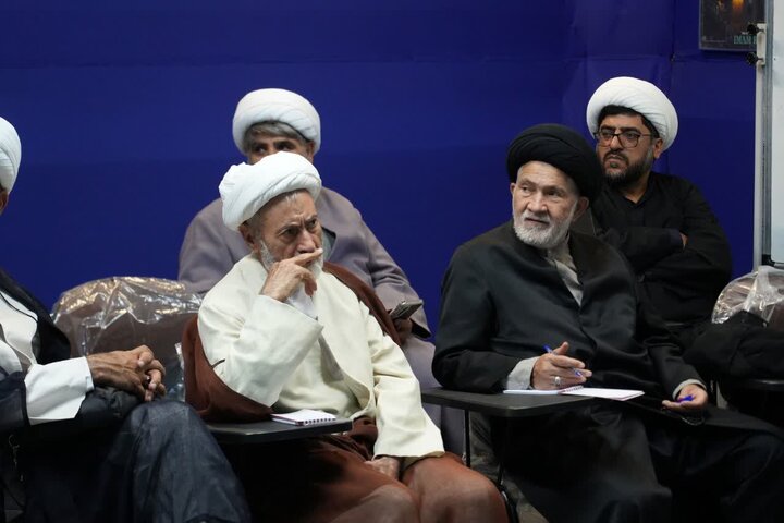 تصاویر/بازخوانی پیام امام شهید در اجلاسیه حوزه پیشرو و سرآمد لرستان