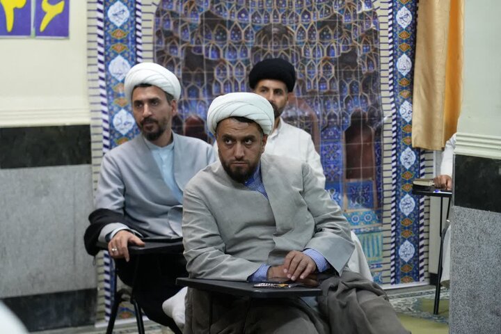 تصاویر/بازخوانی پیام امام شهید در اجلاسیه حوزه پیشرو و سرآمد لرستان