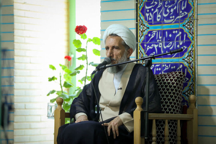 تصاویر / مراسم سالگرد شهید جنگ تحمیلی اخیر با حضور امام جمعه قزوین