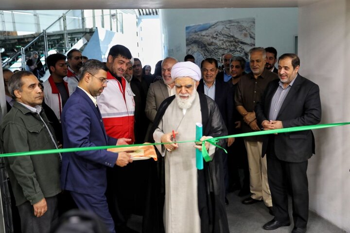 تصاویر/ افتتاح نمایشگاه نغمه‌های بی‎صدا