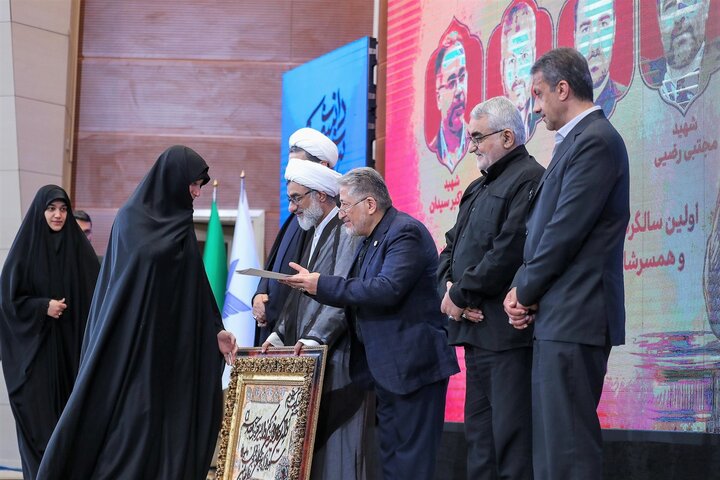 تصاویر/ مراسم اولین سالگرد شهادت دکتر محمدمهدی طهرانچی