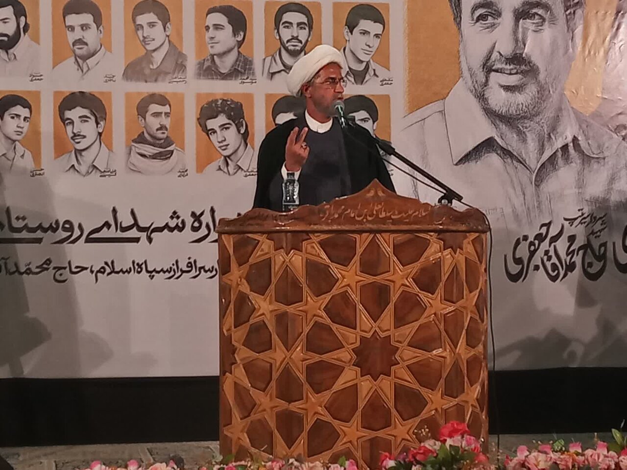 کتاب مشهد بارکرسف رونمایی شد+تصاویر