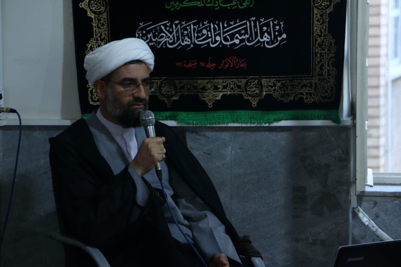از میدان تا منبر