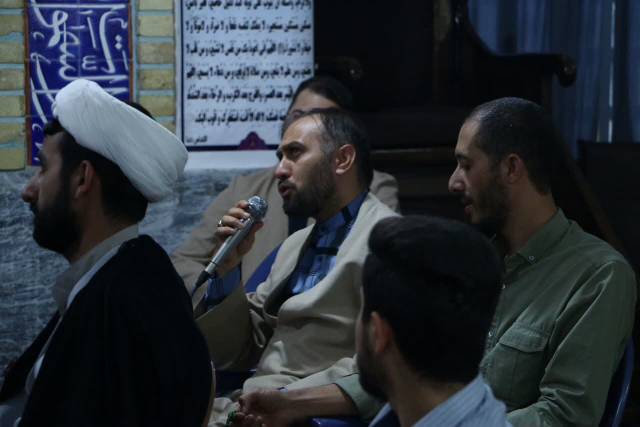 از میدان تا منبر