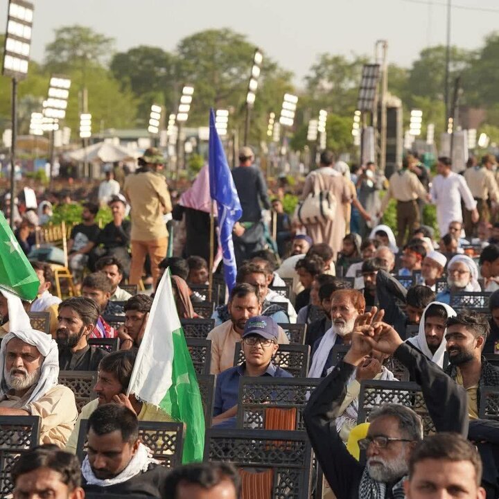 Le plus grand rassemblement politique et religieux du Pakistan organisé à la mémoire du « Martyr de la Oumma » sur l’esplanade historique de Minar-e-Pakistan à Lahore