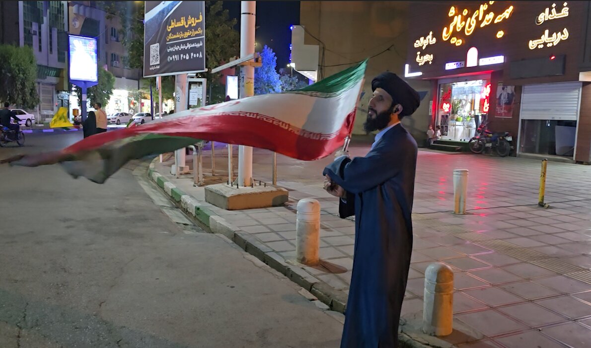 فیلم | راز موفقیت جمهوری اسلامی؛ امتی که پشتیبان حکومت اسلامی و امام امت است