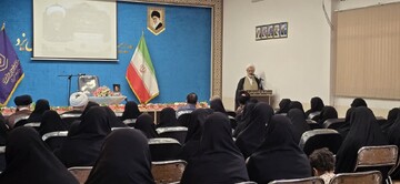 تشریح ظرفیت‌های علمی، فرهنگی و تبلیغی بانوان طلبه یزدی
