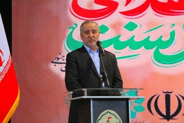 وحدت مردم و تبعیت از ولایت رمز شکست توطئه‌های دشمن است