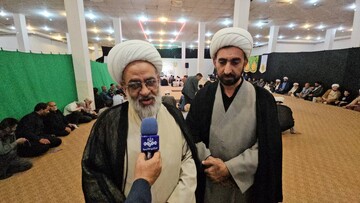 آیین عمامه‌گذاری طلاب حوزه علمیه مفیدیه سیرجان برگزار شد