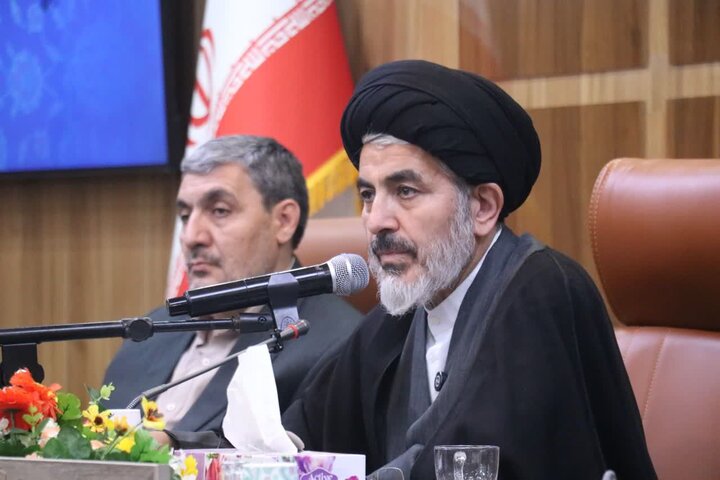 تصاویر/ آیین رونمایی از دیوان «دُر بی‌نظیر» در خوی