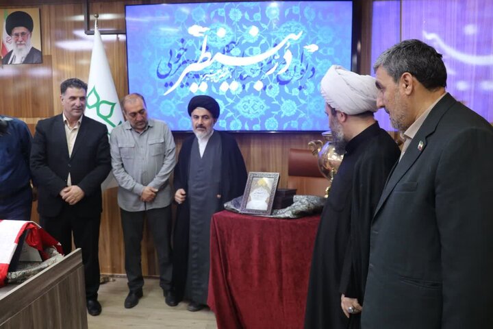 تصاویر/ آیین رونمایی از دیوان «دُر بی‌نظیر» در خوی