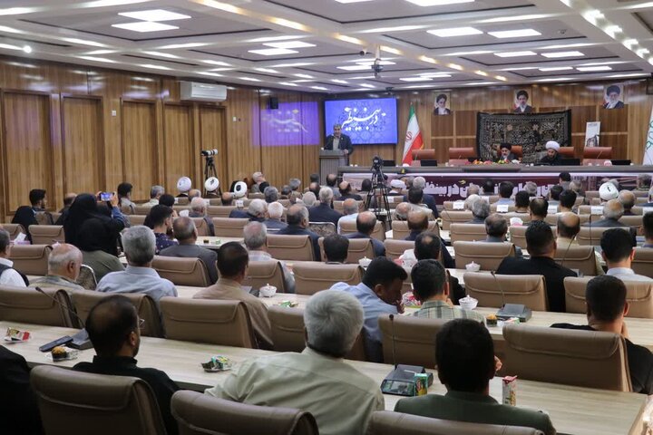 تصاویر/ آیین رونمایی از دیوان «دُر بی‌نظیر» در خوی