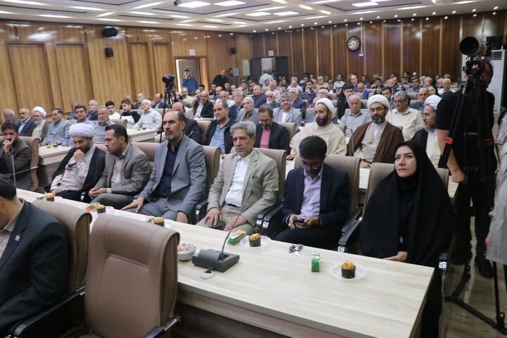 تصاویر/ آیین رونمایی از دیوان «دُر بی‌نظیر» در خوی