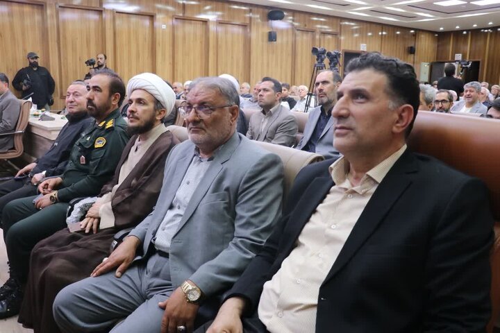 تصاویر/ آیین رونمایی از دیوان «دُر بی‌نظیر» در خوی
