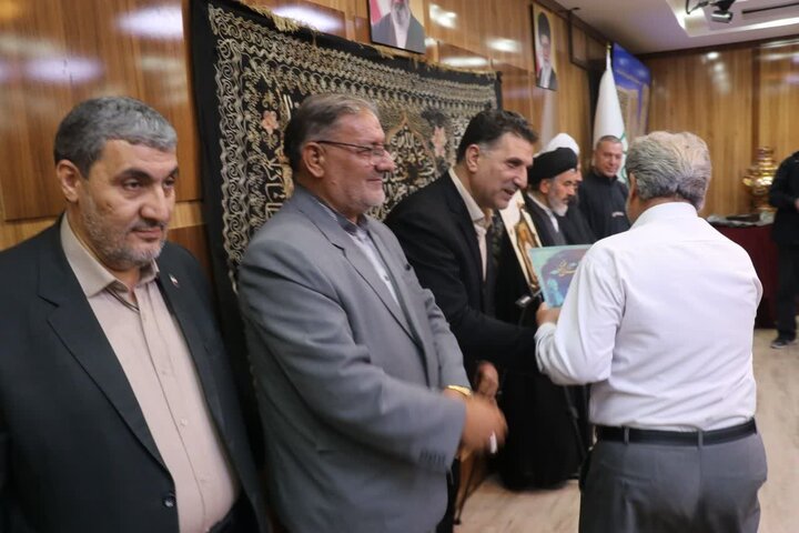 تصاویر/ آیین رونمایی از دیوان «دُر بی‌نظیر» در خوی