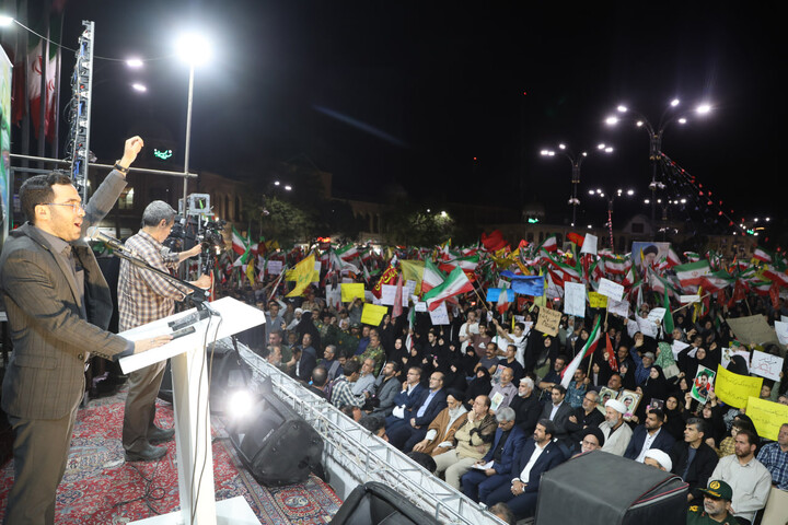 تصاویر / نخستین پاسداشت سپهبد شهید علی شادمانی و شهدای دفاع مقدس ۱۲ روزه همدان