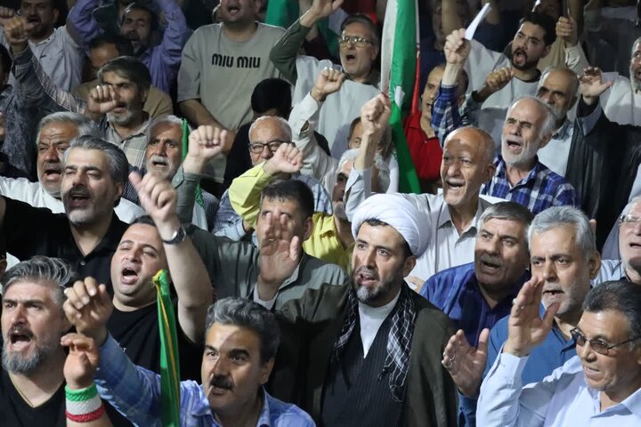 تصاویر/ موج صدوپنجم حماسه حضور و خون‌خواهی رهبر شهید در اسلامشهر