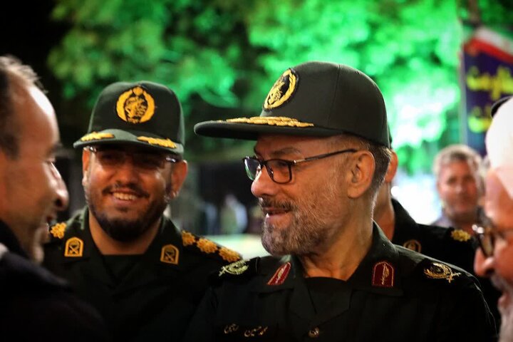 تصاویر/ حضور حماسی مردم چالدران در حمایت از نظام اسلامی در صد و پنجمین شب متوالی