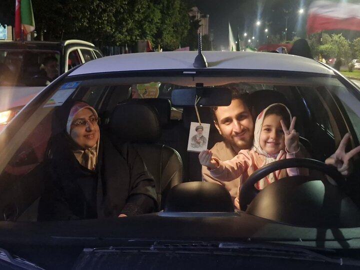 تصاویر/ کاروان خودرویی در صد و پنجمین شب حماسه آفرینی آمل