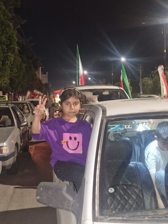 تصاویر/ کاروان خودرویی در صد و پنجمین شب حماسه آفرینی آمل
