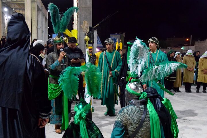تصاویر/صدوپنجمین شب اجتماع شبانگاهی مردم آران و بیدگل  و چاووش خوانی و تعزیه پیشواز ماه محرم