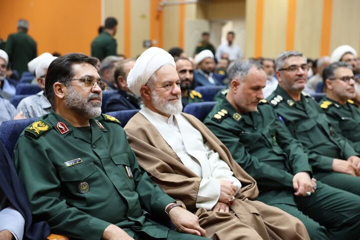 تصاویر / آیین سنگرسپاری فرمانده سپاه اسدآباد