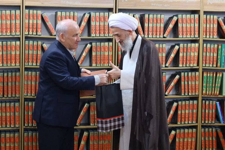 تصاویر/  آئین تقدیر از دست اندکاران همایش ندای قرآن از دیار علویان