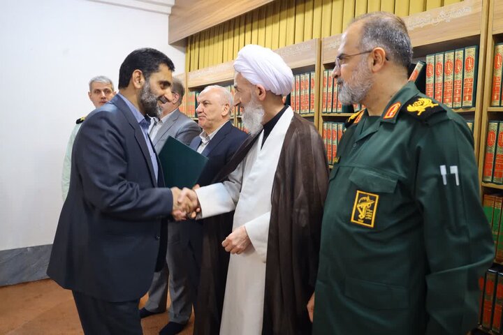 تصاویر/  آئین تقدیر از دست اندکاران همایش ندای قرآن از دیار علویان