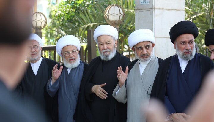 برگزاری مراسم بزرگداشت آیت الله العظمی فیاض از سوی آستان مقدس حسینی و عباسی در بین الحرمین کربلا + تصاویر