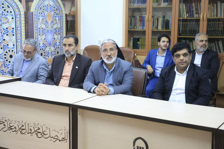 وزیر آموزش و پرورش