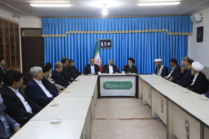 وزیر آموزش و پرورش