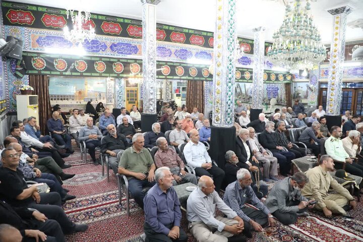 تصاویر/جلسه شورای هیَئات مذهبی شهرستان سمنان در آستانه ماه عزای حسینی با حضور  نماینده ولی‌فقیه در استان سمنان