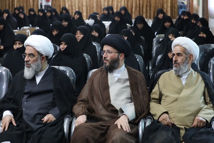 تصاویر/ نشست اخلاقی، تبیینی و بصیرتی آیت‌الله فاضل لنکرانی در جمع کادر مدیریت، مدیران و اساتید مدارس علمیه خواهران