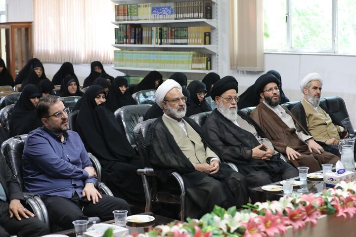 تصاویر/ نشست اخلاقی، تبیینی و بصیرتی آیت‌الله فاضل لنکرانی در جمع کادر مدیریت، مدیران و اساتید مدارس علمیه خواهران