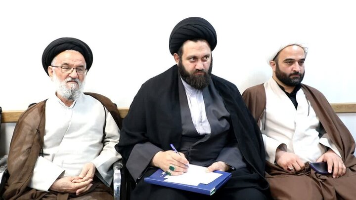 تصاویر/ گردهمایی ائمه جمعه استان سمنان در دفتر نماینده ولی‌فقیه در استان سمنان