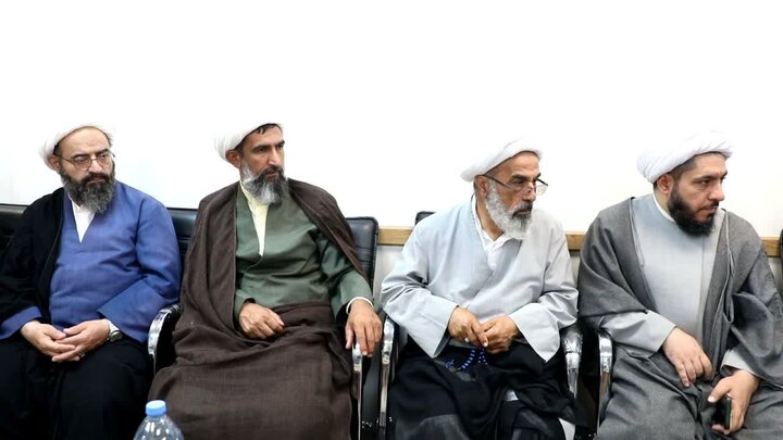 تصاویر/ گردهمایی ائمه جمعه استان سمنان در دفتر نماینده ولی‌فقیه در استان سمنان