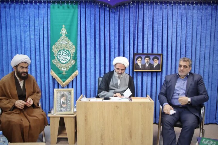 تصاویر/ گردهمایی ائمه جمعه استان سمنان در دفتر نماینده ولی‌فقیه در استان سمنان