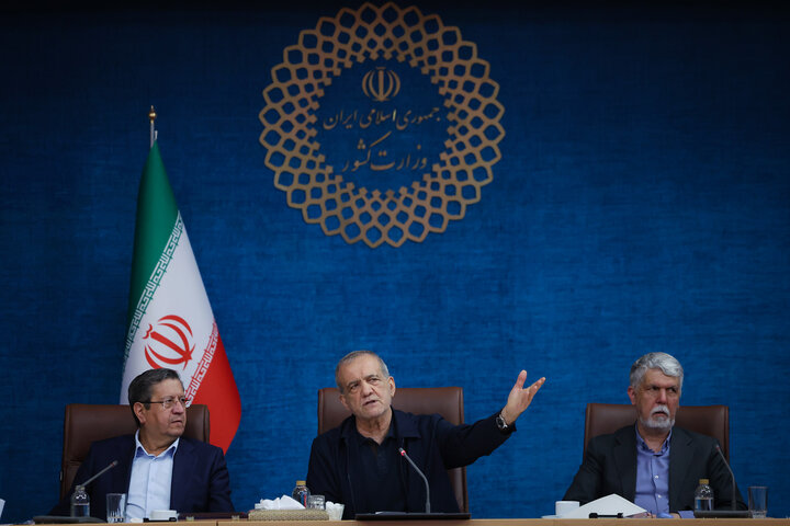 نشست صمیمی رئیس جمهور با مدیران رسانه‌ها
