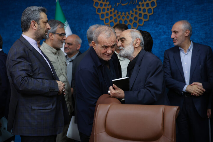 نشست صمیمی رئیس جمهور با مدیران رسانه‌ها