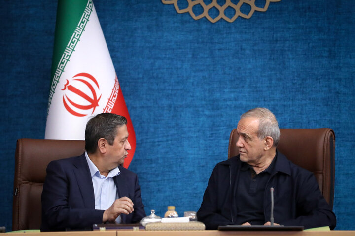 نشست صمیمی رئیس جمهور با مدیران رسانه‌ها
