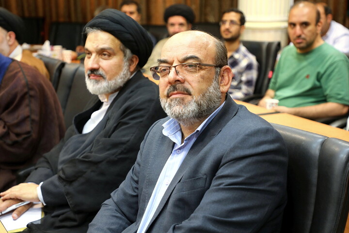 تصاویر/ آیین رونمایی از مجموعه مقالات همایش غدیر و پوستر همایش بین‌المللی «غدیر در میراث عارفان مسلمان»