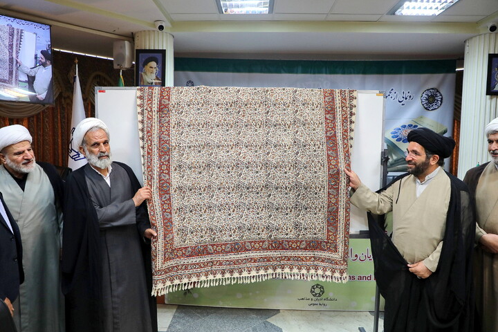 تصاویر/ آیین رونمایی از مجموعه مقالات همایش غدیر و پوستر همایش بین‌المللی «غدیر در میراث عارفان مسلمان»