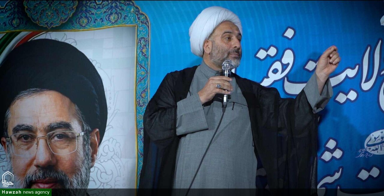 امنیت جامعه اسلامی در گرو تمسک به توحید و ولایت است
