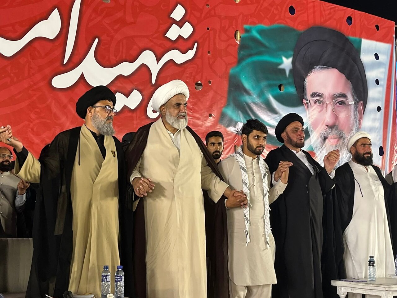 شهادت آیتالله خامنهای، مرزهای فرقهای را درنوردید و امت اسلامی را به وحدت فراخواند