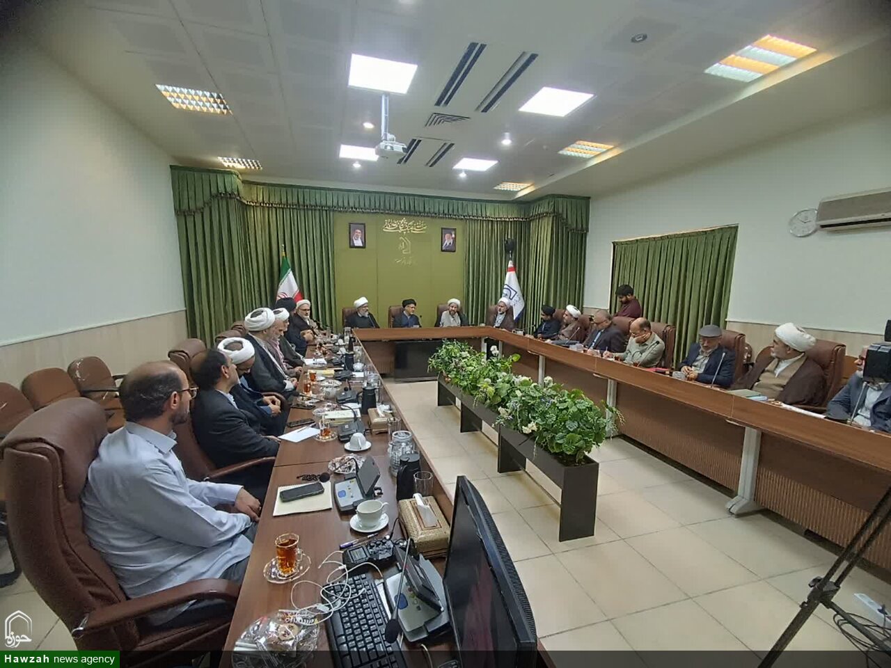 بازدید سیدسعیدرضا عاملی، رئیس شورای تحول علوم انسانی شورای عالی انقلاب فرهنگی از دفتر تبلیغات اسلامی