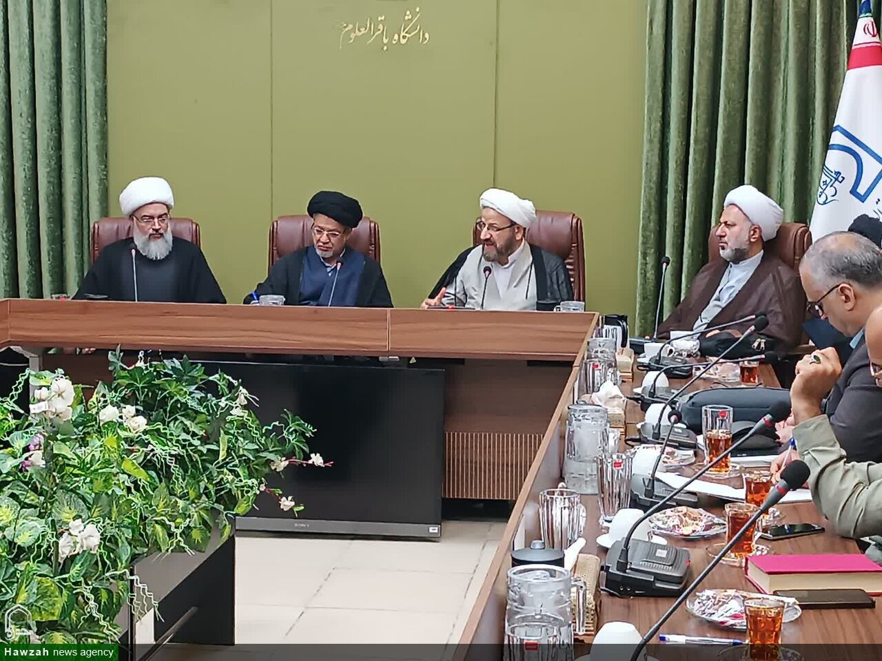 بازدید سیدسعیدرضا عاملی، رئیس شورای تحول علوم انسانی شورای عالی انقلاب فرهنگی از دفتر تبلیغات اسلامی