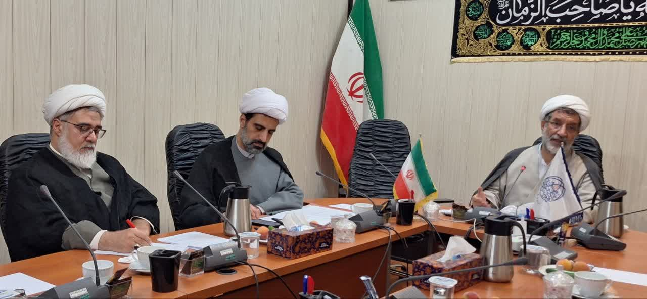 تأکید بر تقویت نقش راهبردی حوزه در سیاستگذاریهای فرهنگ عمومی کشور